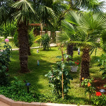 Jasna شقة أوماغ