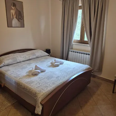 Jasna شقة *